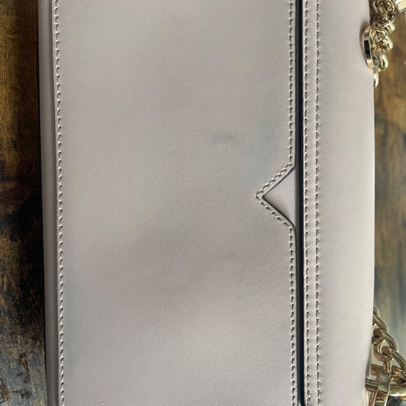 Michael Kors Medium size leather crossbody - Picture 4 of 8